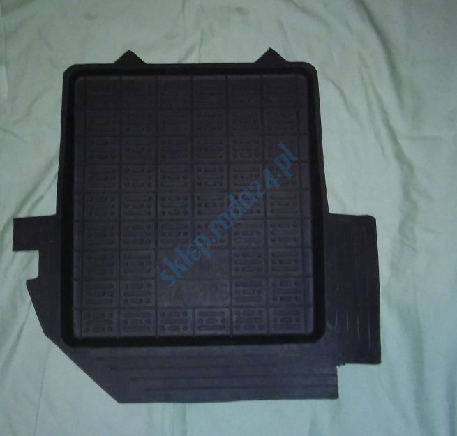 Dywanik gumowy  521 tył L 126p