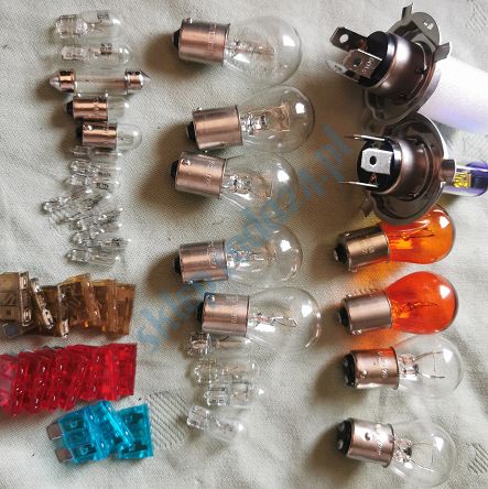 Zestaw żarówek i bezpieczników Fiat 126p EL P43t