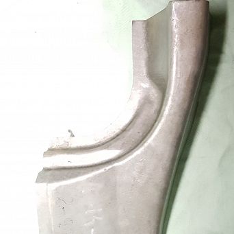 Reperaturka progu P 126p