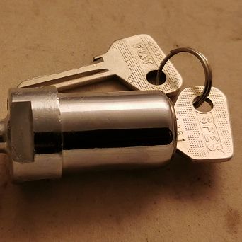 Bębenek stacyjki 126p Bis Spes