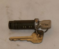 Bębenek zamka drzwi 126p