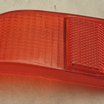 Klosz lampy tył "pozycji + odblask" Zastava 1100 L