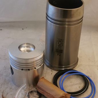 Zestaw cylindrowy silnika Zetor 102 4P Złotecki