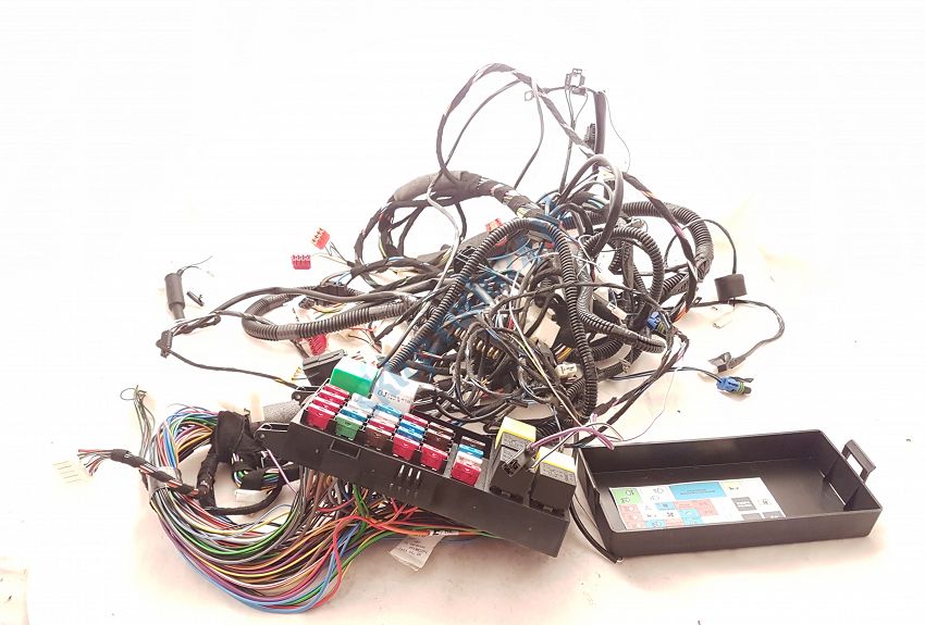 Instalacja elektryczna przód Caro, Atu z przek.