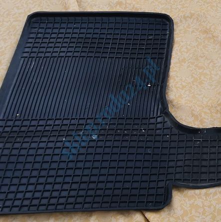 Dywanik gumowy 1011 przód L Lublin, Honker, Gazela