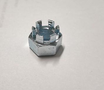 Nakrętka  M20 x 1,5 x 22 koronowa Wartburg 311