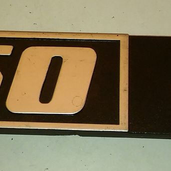 Emblemat "650 N" 126p