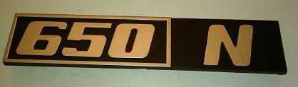Emblemat "650 N" 126p