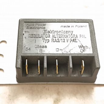 Regulator napięcia RA2 / 12 V PAL Jawa, Zetor