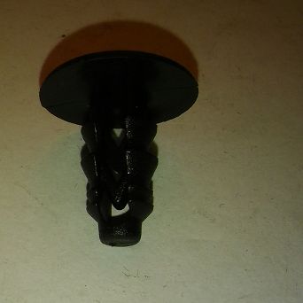 Spinka   35A czarny kołek podsufitki PN Plus