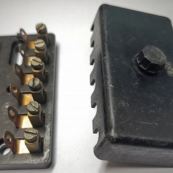 Skrzynka bezpieczników Wartburg, Warszawa