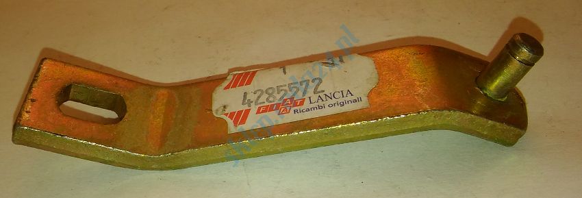 Dźwignia pedału sprzęgła 126p
