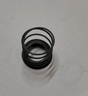 Sprężyna pompy hamulcowej z miską 126p Fiat