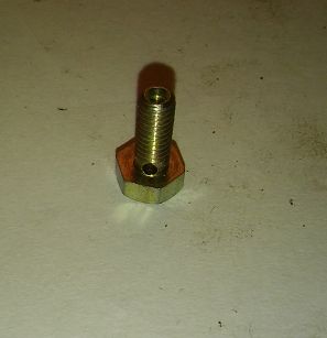 Śruba M   4x   10 linki ssania 126p, FSO
