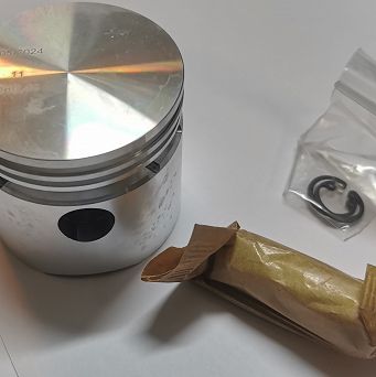 Tłok I szlif 60,45 sprężarki C - 330 Złotecki