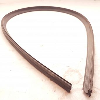 Uszczelka przeciwkurzowa drzwi tył góra PN