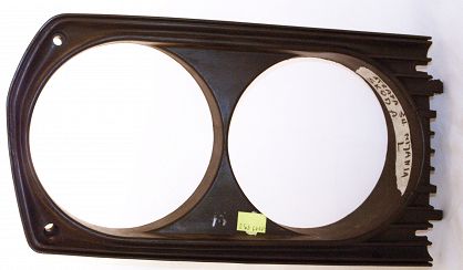 Atrapa świateł mijania SKODA 105- 136 L