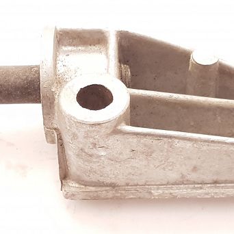 Wspornik alternatora dolny FSO