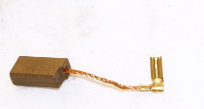 Szczotka   5,5 x 9,0 x 17,0 węglowa 950D