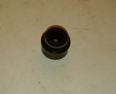Uszczelniacz zaworu 7,0 x 9,8 / 13,2 x 10,0 