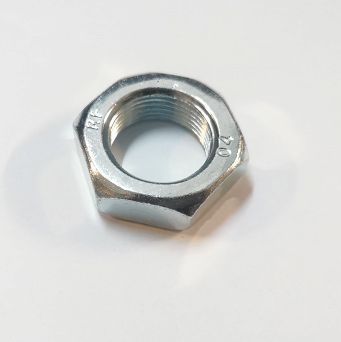 Nakrętka  M24 x 1,5 x 12 piasty Trabant 601