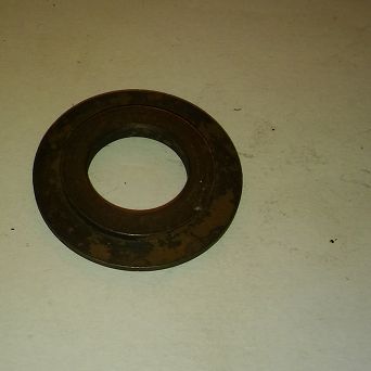 Podkładka sprężyny zaworów dolna 126p