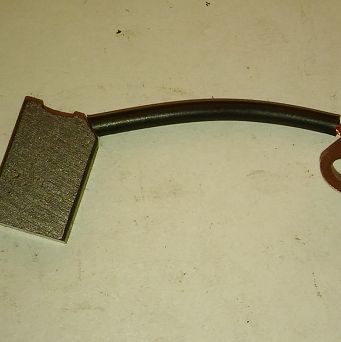 Szczotka   5,5 x 12,0 x 18,0 węglowa Ural K 750