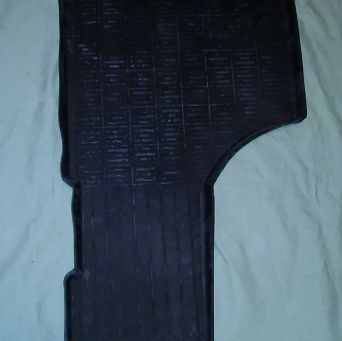 Dywaniki gumowe  510 przód 126p 