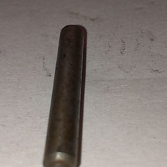 Kołek tulejki wałka sprzęgła 126p, CC 700 