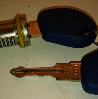 Bębenek zamka bagażnika SC, Brava, Punto  Fiat