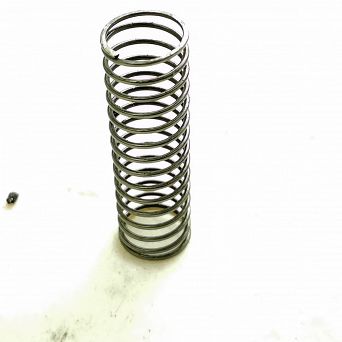 Sprężyna zaworu ciśnieniowego pompy oleju PN FSO