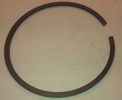 Pierścień zgarniający II Q 77,4 Fiat 126p 650, FSO