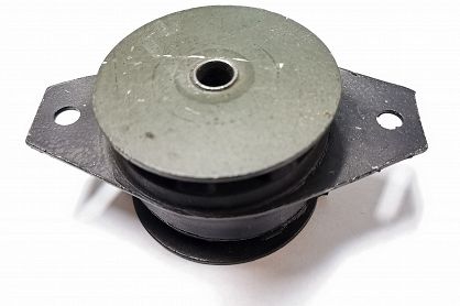 Poduszka silnika przód CC 700 Fiat