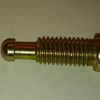 Śruba zawiasu szyby bocznej tył 126p