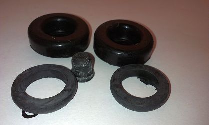 Zestaw naprawczy cylinderka ham. przód  126p