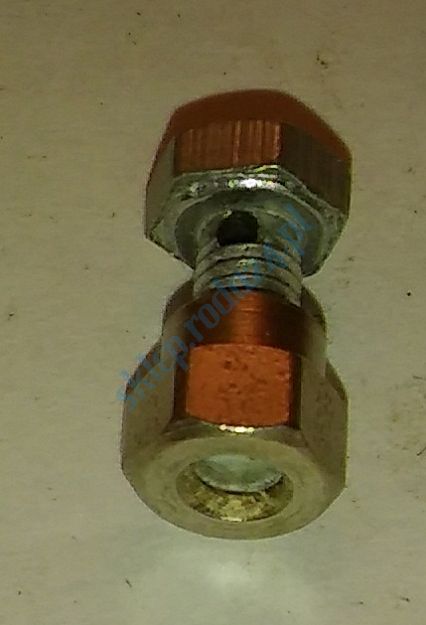 Śruba M   4x   10 linki ssania z nakr. 126p, FSO