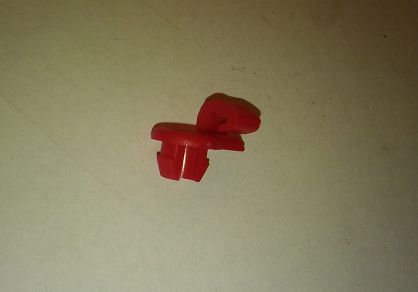 Spinka   34C zabezp. cięgna zamka drzwi 126p, PN