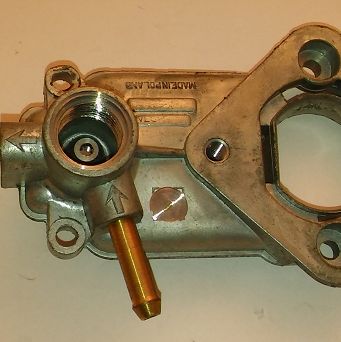 Pokrywa gaźnika 126p FOS