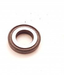 Podkładka sworznia zwrotnicy dół met. - gum. 126p