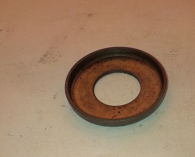Miska sprężyny zaworów dolna 126p FL, EL, CC 700  