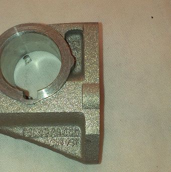 Wspornik wałka dźwigni zaworów 126p FSM