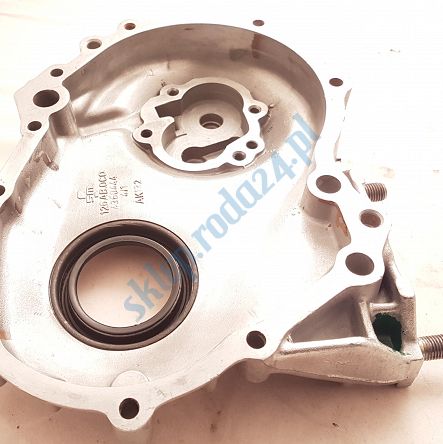 Pokrywa rozrządu 126p z simmeringiem