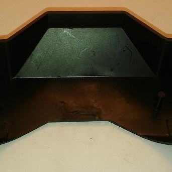 Osłona zamka bagażnika 126p Fiat