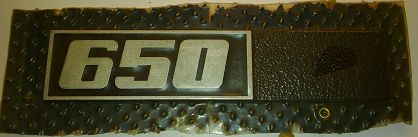 Emblemat "650" 126p