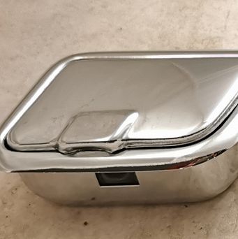 Popielniczka tył P FSO chromowana