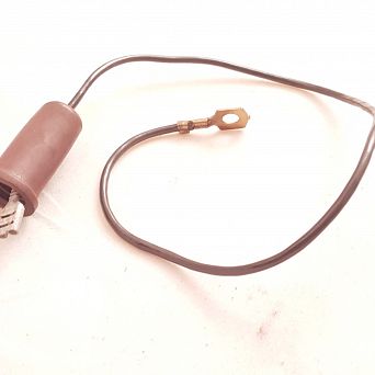 Przewód z kapturkiem czujnika ciśnienia olej. 126p