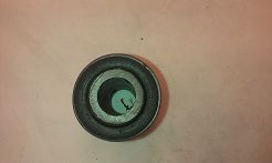 Tuleja met. - gum. dolnego wahacza  PN, 125p