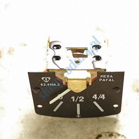 Wskaźnik poziomu paliwa na desce 126p ST Mera