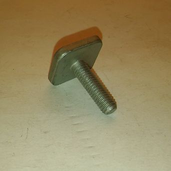 Śruba  M 8 x 1,25 zderzaka 126p, CC