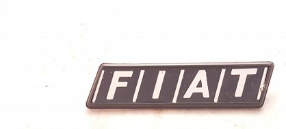 Emblemat  /F/I/A/T/ 126p EL